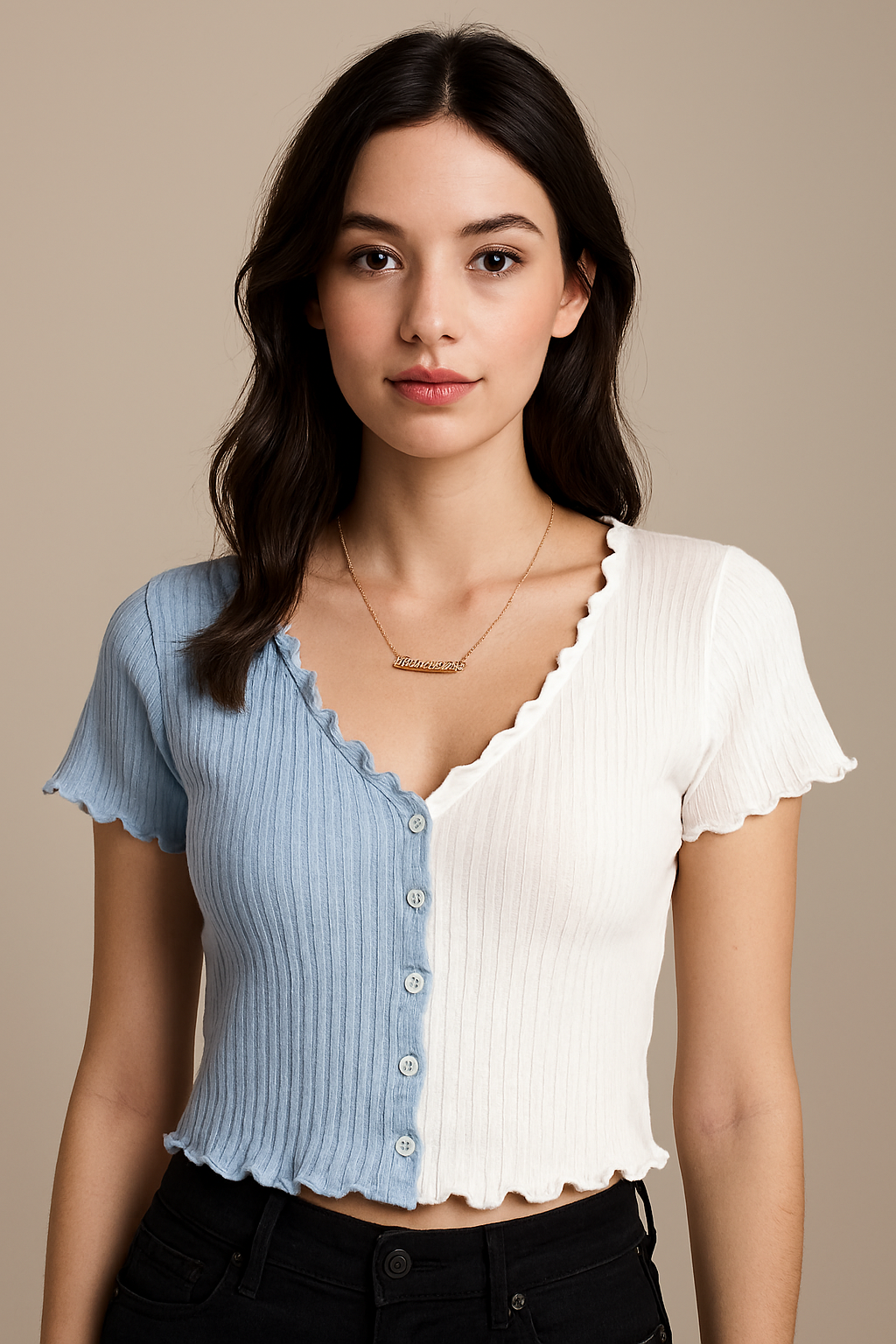 Dual-Tone Ribbed Knit Crop – Scalloped Elegance in Blue & White