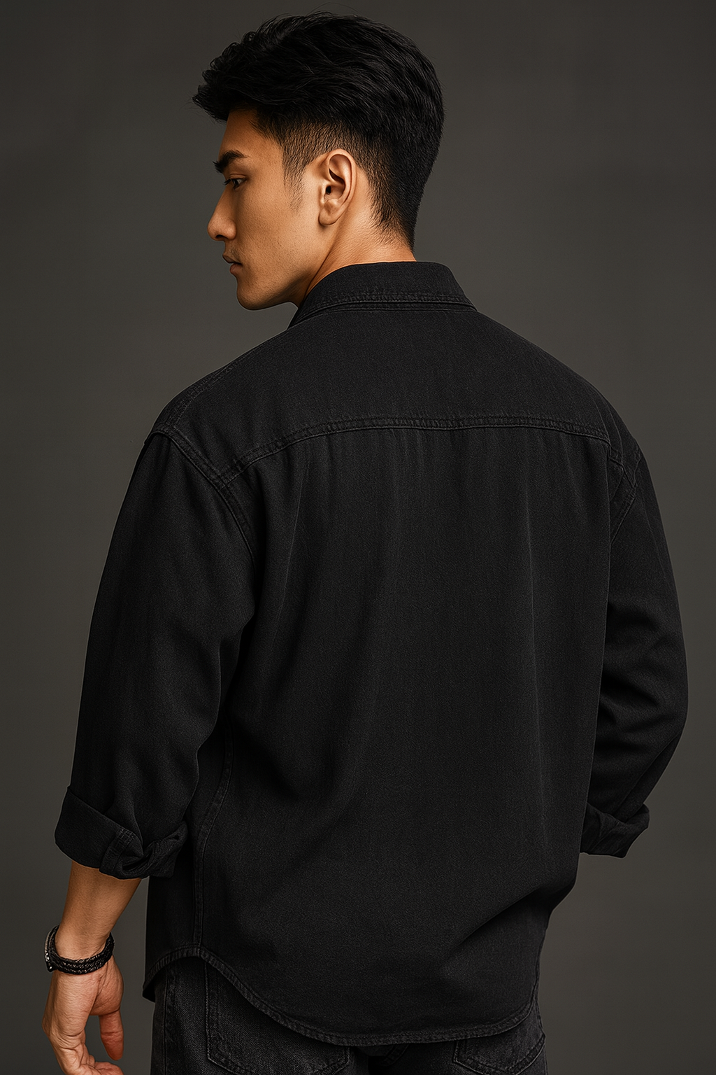 Modern Minimalist Denim Shirt – Bold Style Statement for the Contemporary Man