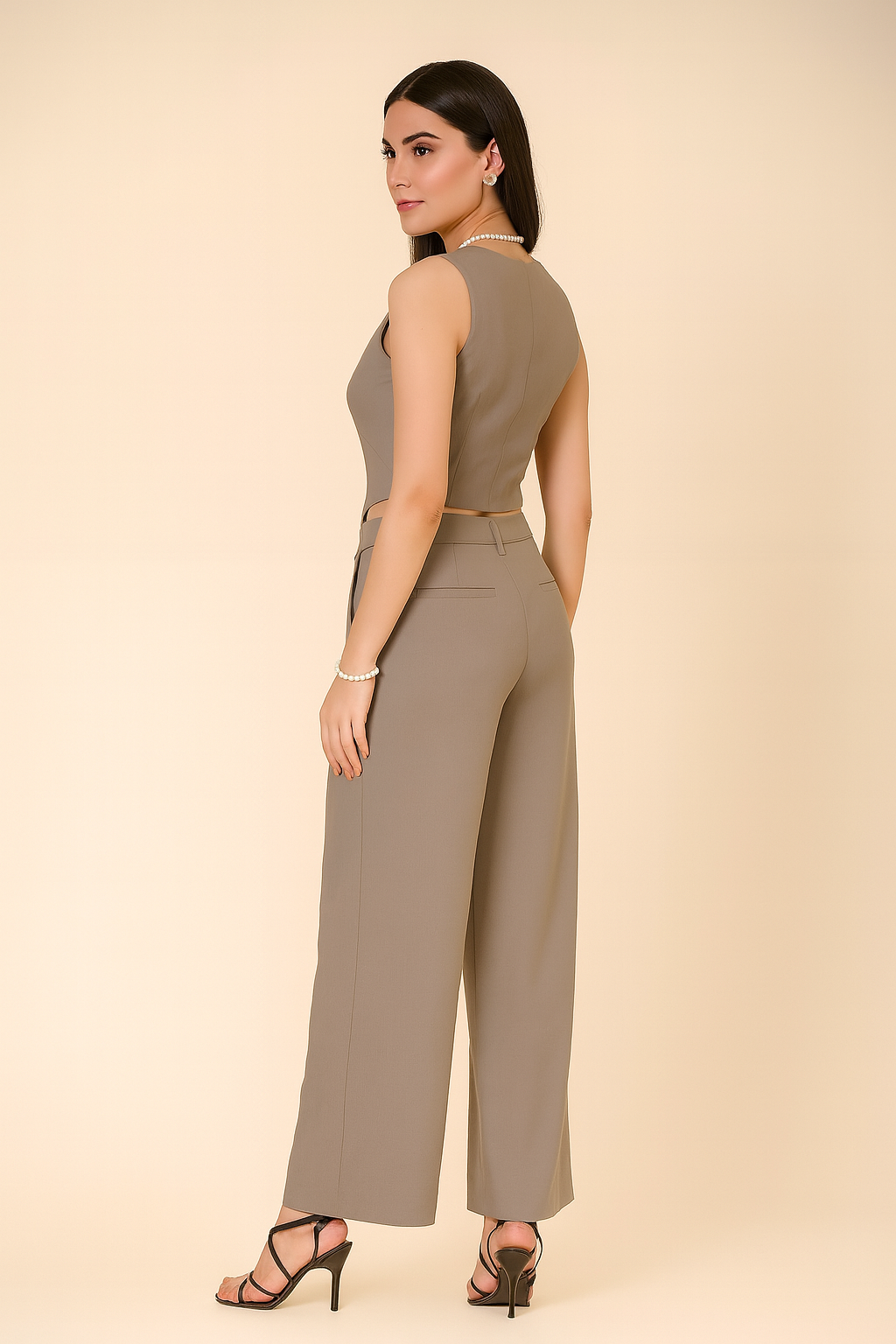 Women’s Sleeveless V-Neck Co-Ord Set with Wide-Leg Trousers – Elegant Formal Wear